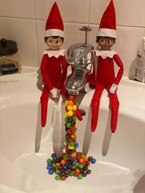 Elf On The Shelf Candy Faucet, Elve Ideas, Elf On The Shelf Candy, Reindeer Poop, Elf On Shelf, Nail Art For Kids, Awesome Elf On The Shelf Ideas, Low Carb Ice Cream, Crock Pot Desserts