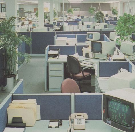 80s Interior, Old Office, Retro Interior Design, Retro Office, 80s Design, Office Cubicle, Retro Interior, Vintage Interiors, Retro Home Decor