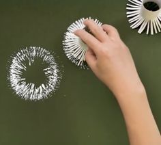 Cheap Crafts - Easy Craft Ideas DIY - Make a dandelion painting with toilet paper rolls Dandelion Painting, Toilet Paper Rolls, Paint Paper, Cheap Crafts, Soyut Sanat Tabloları, Paper Rolls, Toilet Paper Roll, Toilet Roll, Mark Making