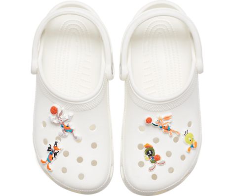 Space Jam Character 5 Pack Jibbitz™ charms - Crocs Khaki Heels, Crocs Jibbitz, Mickey Halloween, Space Jam, Unisex Accessories, Crocs Shoes, Disney Girls, Shoe Charms, Iconic Characters