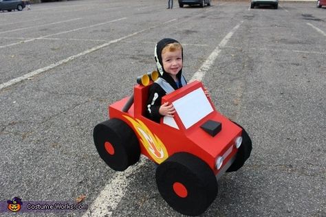 Monster Truck Halloween Costume, Monster Truck Costume, Unique Diy Costumes, Truck Costume, Blaze Party, Cardboard Box Car, Costume Unique, Blaze Birthday, Halloween Costumes 2014