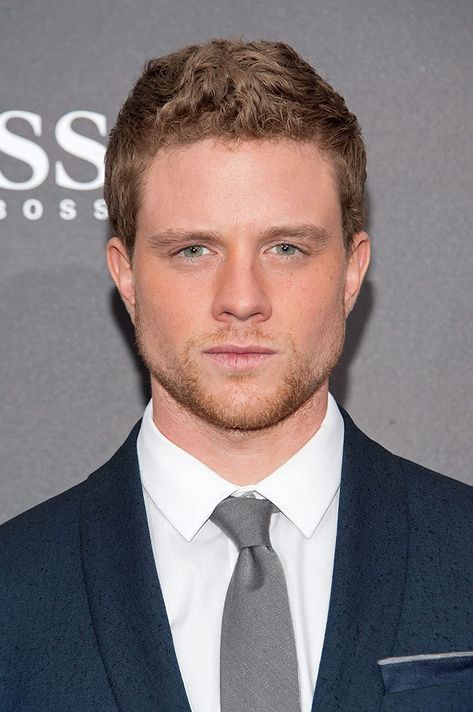 Jonny Weston Hot Male Actors, Male Actors Under 30, Jonny Weston, Alexander Ludwig, Male Actors, Personality Traits, Family House, Amazon Prime, Short Hair Cuts