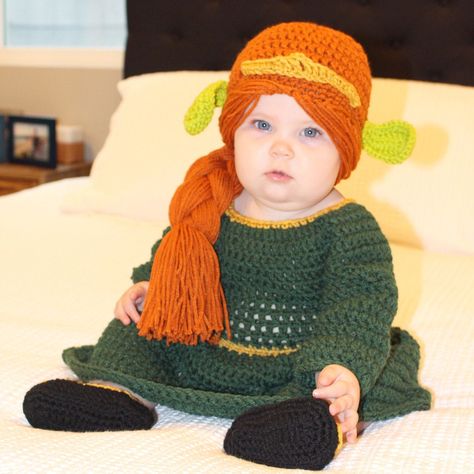 Baby Shrek Costume, Girl Shrek Costume, Fiona Cosplay Shrek, Disney Crochet Costume, Shrek With Fiona, Fiona Costume, Crochet Halloween Decorations, Shrek Costume, Crochet Baby Costumes