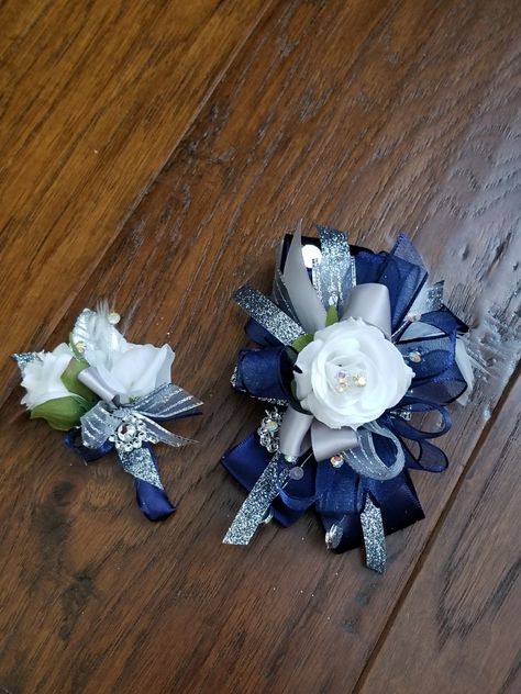 Navy Blue And Silver Corsage And Boutonniere, Navy And Silver Corsage, Corsage For Navy Blue Dress, Navy Blue And Silver Corsage, Navy Corsage And Boutonniere, Navy Blue Corsage And Boutonniere, Blue And Silver Corsage, Blue Corsage And Boutonniere, Corsage Navy Blue