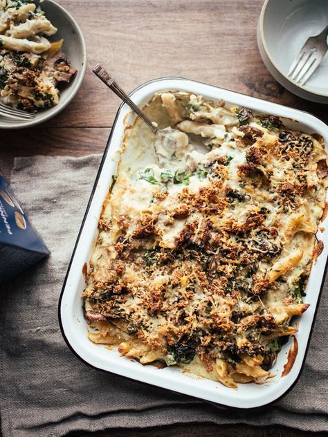 Make use of the seasonal produce with this creamy cauliflower mushroom and kale pasta bake. Pasta Bake Vegan, Creamy Tuna Pasta Bake, Mushroom Kale, Creamy Tuna Pasta, Creamy Pasta Bake, Cauliflower Mushroom, Tuna Pasta Bake, Kale Pasta, Creamy Cauliflower