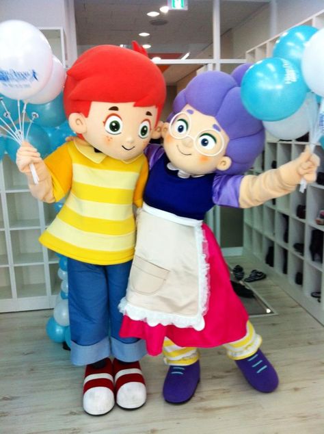 Helen Doron Korea created these wonderful Granny Fix and Paul ward costumes from Fun with Flupe! Franchising Business, School Props, Helen Doron, English Center, Franchise Business, Original Music, Learning Centers, I School, Nursery Rhymes