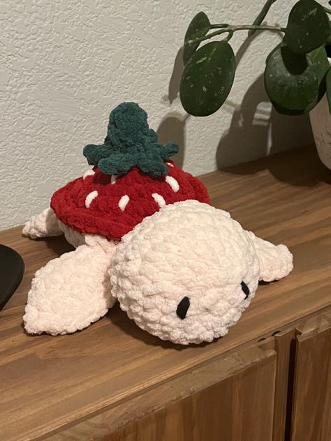 Crochet By Genna, Easy Crochet Turtle, Leaf Pattern Crochet, Rose And Lily Crochet, Strawberry Turtle, Tiktok Tutorial, Amigurumi Projects, Bernat Blanket, Crochet Turtle