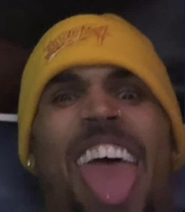 Chris Brown Funny Face, Chris Brown Meet And Greet, Come Through Her Ft Chris Brown, Chris Brown Feel Something, Undecided Chris Brown, Chris Brown Meme, Chris Brown And Rihanna, Brown Pictures, Chris Brown X