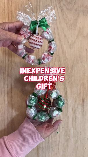 INEXPENSIVE CHILDREN’S GIFT - PERFECT FOR STUDENTS! #teacherideas #studentgifts #teachergifts #diy #wreath #inexppensive #giftideasforkids #christmasiscoming #christmas2023countdown #christmasmadeeasy #winter #holidays #christmastreats #classparty #partytime | Easy Recipes Plus Lifestyle, Business & Weight Loss Coaching | Easy Recipes Plus Lifestyle, Business & Weight Loss Coaching · Original audio Candy Christmas Wreaths Diy, Christmas Candy Wreaths Diy, Candy Wreath Diy, Christmas Gifts For Students, Bell Crafts, Candy Wreath Christmas, Christmas Candy Wreath, Presents For Students, Inexpensive Gift Ideas