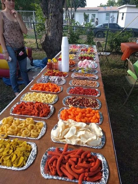 Mexican Snack Table, Botanas Mexicanas Ideas Fiesta, Mexican Dessert Table, Party Snack Table, Party Food Bar, Mexican Birthday Parties, Wedding Snacks, Mexican Snacks, Mexican Fiesta Party