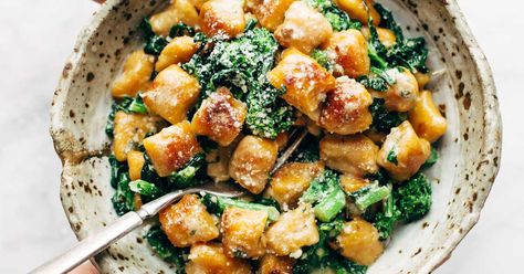 The easiest and best way to make Sweet Potato Gnocchi! Serve it with broccoli rabe and garlic sage butter sauce for a BOMB meal. Tortellini Pesto, Broccoli Rabe Recipe, Sage Butter Sauce, Sweet Potato Gnocchi, Sage Butter, Potato Gnocchi, Broccoli Rabe, Gnocchi Recipes, Calamari