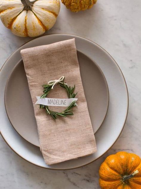 12 Creative DIY Thanksgiving Place Cards Winter Wedding Decorations Diy, Rosemary Wreath, October Wedding Colors, Diy Winter Wedding, Arbor Ideas, Uk Winter, Diy Place Cards, Wedding Ideas On A Budget, Wedding Arbors