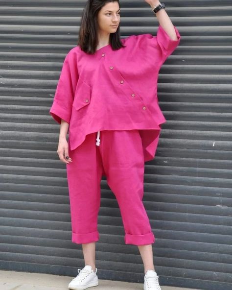 🌹💥 NEW DESIGN LONCH 💥🌹 😍COTTON CO-ORD SET UP-N-DOWN 💥Fuchsia Linen Pants Outfit Wide Pants & Shirt Tunic Top 2 Piece Set for Women Color: PINK Inclusive: Top & Bottom👌👌👌 KURTI LENGTH - 28 INCHES PANT LENGTH - 39 INCHES SLEEVES - 3/4 SLEEVE 💐FEBRIC - COTTON 60*60 ❤️PRICE -749₹/-+Ship Extra 👈 🌹SIZES -M-38 L-40 Xl-42 XXL -44 🌹💯% Guaranteed QUALITY PRODUCTS🌹 💥FULL STOCK AVAILABLE 💥 . . . #kurtiset #kurtilover #kurti #kurtis #cottonkurti #printedkurti #womenfashion #weddingkur... Linen Pants Outfit, Linen Harem Pants, Elegant Pant, Casual Wear Dress, Kurtis With Pants, Shirt Tunic Top, Kurta With Pants, Lovely Clothes, Co Ord Set