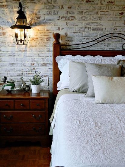 Always wanted a brick wall in your home ? If you're like me and have always wanted one, but are not so keen on the price for real brick veneer, take a look at how plain, faux brick panels become aged and antiqued to create a focal point for any room. New Room Design, Brick Wall Bedroom, Faux Brick Panels, Couple Room, Faux Brick Walls, Brick Paneling, A Brick Wall, Faux Brick, Farmhouse Bedroom Decor