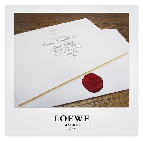 Loewe Invitation, Branding Stationary, Stationary Branding, Christmas Gift Packaging, Event Invitation, Eye Care, Gift Packaging, Layout Design, Instagram Story