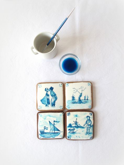 Tile Cookies, Dutch Cookies, Watercolor Cookies, Painted Cookies, Pastry Design, Iced Biscuits, Paint Cookies, Sugar Cookie Frosting, Fondant Cookies