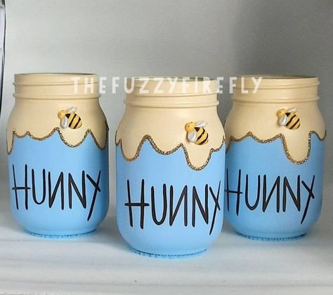 PLEASE SEE SHOP ANNOUNCEMENT FOR CURRENT TURNAROUND TIMES. This listing is for a set of 3 pint honey pot jar. Available in custom colors and finishes. Perfect for any Pooh themed baby shower or birthday. Each are completely hand painted by me and come with a sweet little jute bow. Props not Bee Baby Shower Centerpieces, Hunny Pot, Winnie The Pooh Honey, Winnie The Pooh Themes, Mommy To Bee, Bumble Bee Baby Shower, Disney Baby Shower, Winnie The Pooh Birthday, Bee Baby