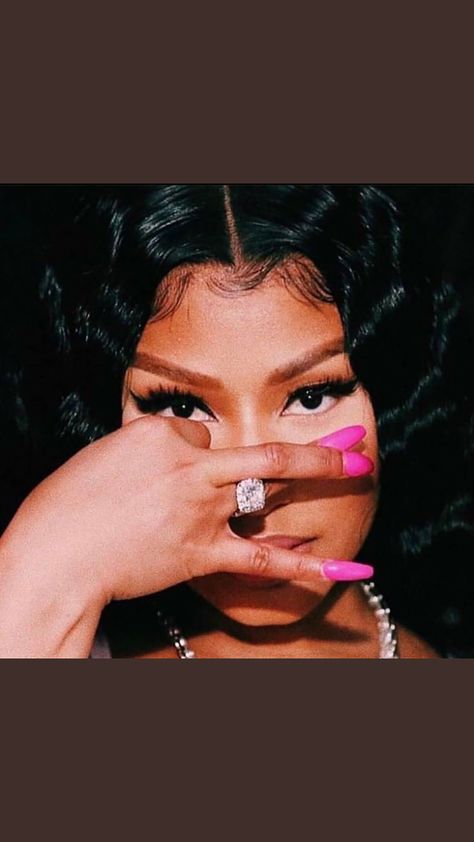 Aesthetic Wallpaper Laptop Pink, Nicki Minaj Aesthetic Wallpaper, Wallpaper Laptop Pink, Iphone Wallpaper Latest, Nicki Minaj Aesthetic, Extraordinary Wallpaper, Wallpaper Iphone Tumblr, Nicki Minaj Wallpaper, Queens Wallpaper