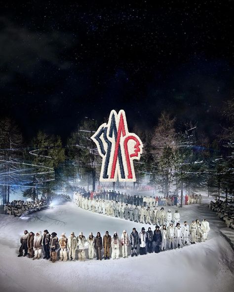 Moncler Grenoble Fall Winter 2024-2025, St Moritz “An unforgettable experience”. Story by RUNWAY MAGAZINE: https://runwaymagazines.com/moncler-grenoble-fall-winter-2024/ In the heart of the picturesque Alpes, Grenoble, fashion enthusiasts and winter aficionados were treated to a breathtaking spectacle as Moncler unveiled its highly anticipated Fall-Winter 2024-2025 collection, set against the enchanting backdrop of St. Moritz. The fusion of ski and streetwear reached new heights of elegance,... Moncler Wallpapers, Moncler Runway, Saint Moritz, Moncler Grenoble, Runway Magazine, Stella Maxwell, St Moritz, Wallpaper Photos, Winter Girls