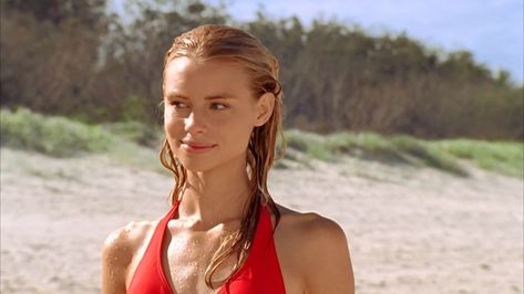 Lucy Fry as Zoey in Lightning Point Lucy Fry, Jimmy Fallon, Surfing, Actresses, Beauty