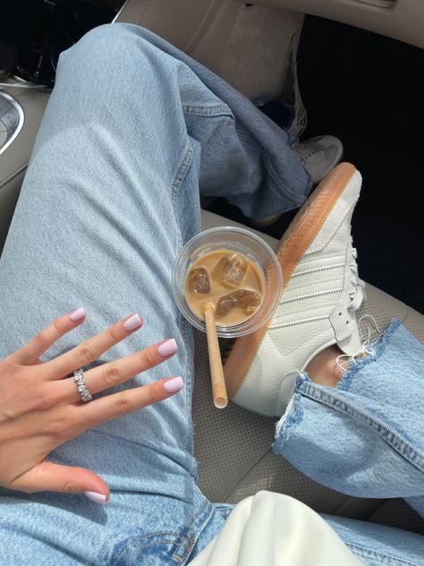 nails check ig melamodelayt Aesthetic Pictures Shoes, Nail Poses, Check Aesthetic, Shoe Nails, Aesthetic Outfit, Pic Ideas, Outfits Aesthetic, Aesthetic Clothes, Aesthetic Pictures