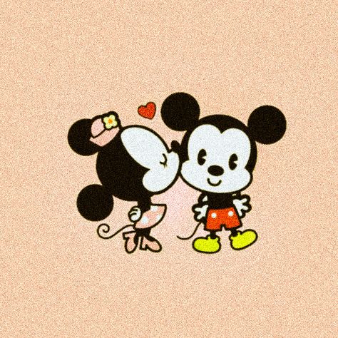 Mickey and Minnie Minnie And Mickey Mouse Drawing, Mickey And Minnie Drawings, Mickey Mouse Love Drawing, Mickey And Minnie Art, Mickey And Minnie Drawings Sketches, Painting Mickey Mouse, Mickey And Minnie Love Drawing, Disney Movie Scenes, Minnie Mouse Drawing