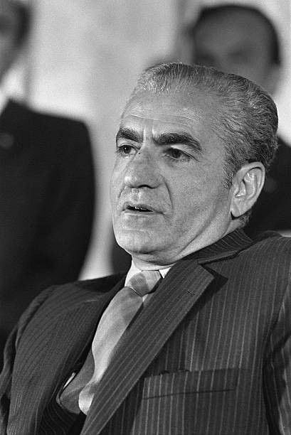 Mohammad Rezā Shāh, Persian People, King Of Persia, Pahlavi Dynasty, The Shah Of Iran, Iran Pictures, Persian Empire, Family Memories, Iran