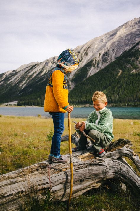 The perfect outfit for hiking #warm #outdoor #kids Outfit For Hiking, Fabric Sherpa, Hiking With Kids, Waist Measurement, Outdoor Kids, Perfect Outfit, Color Orange, Color Patterns, Orange Color