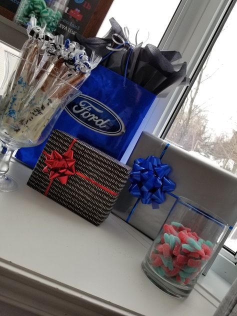 Ford Themed Birthday Party, Mustang Birthday Party Ideas, Birthday Gifts Kids, Party Decor Ideas, Car Themed Parties, 50th Bday, Car Theme, 50th Party, June Birthday