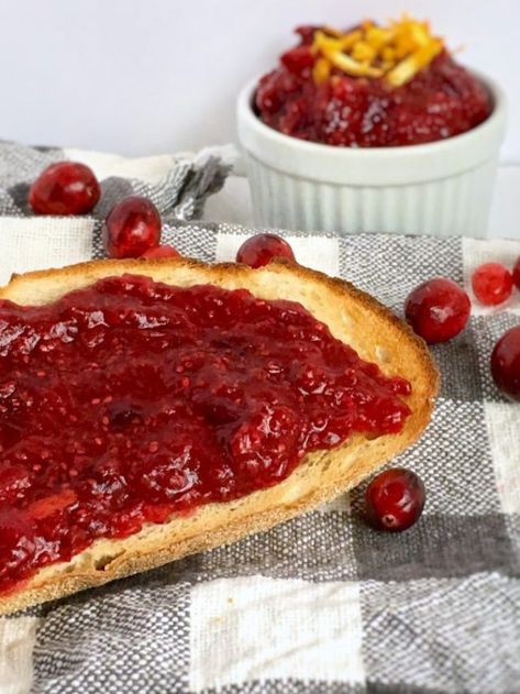 Cranberry Orange Chia Jam - Byte Sized Nutrition Cranberry Uses, Chia Jam Recipe, Chia Seed Jam, Jams And Jellies, Cranberry Jam, Seed Recipes, Chia Seeds Benefits, Chia Seed Recipes, Chia Jam