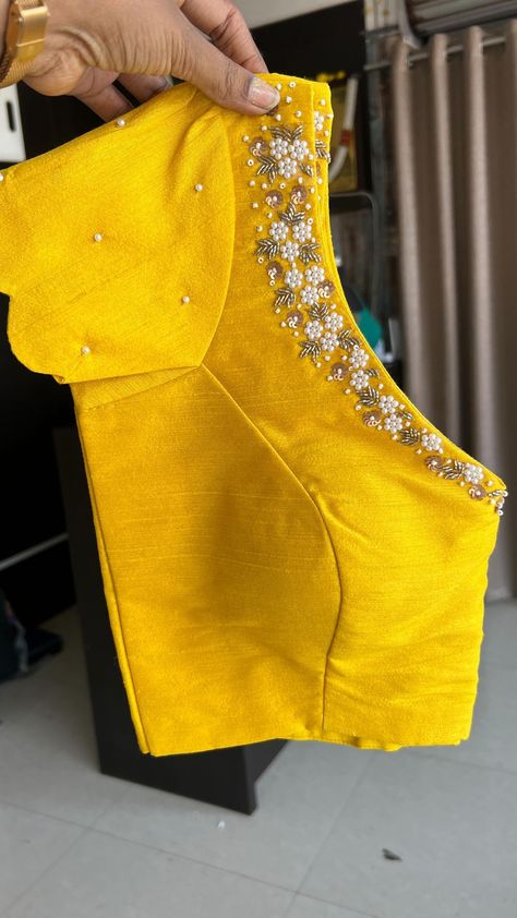 Handcrafted Sarees by Shobana Nithin | Comment “Link” to get direct link 🔗 of the Product..! Yellow floral silk saree with silk yellow handmade blouse ..!… | Instagram Floral Silk Saree, Handmade Blouse, Hd Flower Wallpaper, Yellow Saree, Flower Wallpaper, Yellow Floral, Silk Saree, Silk Sarees, Blouses