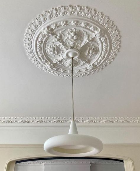 O R I G I N A L B T C on Instagram: "Our British-made bone china Drop Three pendant, nestling in the original ceiling rose of a recently renovated Victorian seaside villa. “We spent ages debating what lights to have with such an ornate ceiling rose. Truth be told, we felt a little overwhelmed with wanting to make the right decision to compliment the original features. This light from @originalbtc felt absolutely right in its simplicity but we also loved the story of its craftsmanship. It doesn’ Ceiling Rose Lighting Ideas, Ceiling Rose Lighting, Ceiling Rose Modern Light, Lounge Lights Ceiling Rose, Edwardian Ceiling Rose, Art Deco Ceiling Rose, Ceiling Rose Pendant Light, Victorian Pendant Lighting, Ornate Ceiling