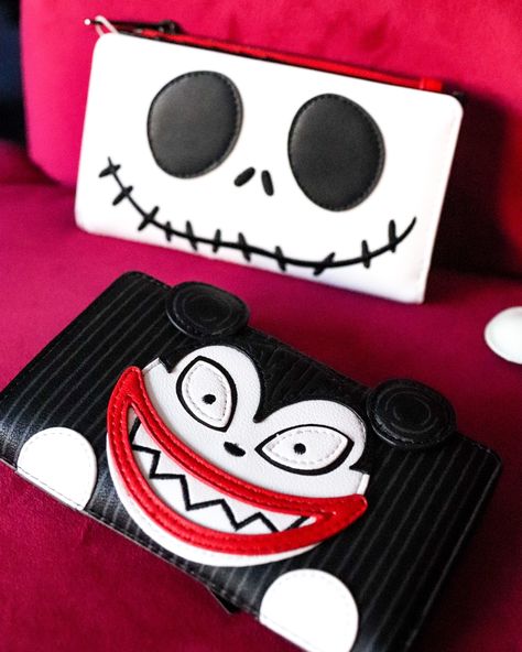 What's this, what's this? A Halloween sale?! YES! All Halloween items are 30% off, now through Sunday 10/25! Shop at lulabites.com! #halloween #nightmarebeforechristmas #timburton #jackskellington #scaryteddy Jack Skellington Scary, Cute Mini Backpacks, Goth Clothes, Bear Halloween, Disney Loungefly, Adornos Halloween, Cute Goth, New Jack, Mini Backpacks