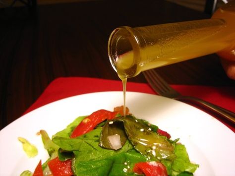 The Palm Restaurant Basic Vinaigrette Basic Vinaigrette Recipe, Basic Vinaigrette, Popular Food Recipes, Restaurant Salad, Vinaigrette Dressing Recipe, Pasta With Alfredo Sauce, Easy Summer Dinners, Vinaigrette Recipe, Healthy Salad Dressing