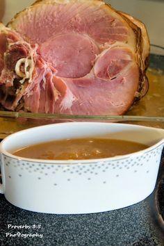 Roast Pork With Gravy, Ham And Gravy, Pork With Gravy, Ham Gravy Recipe, Cooking Ham In Crockpot, Ham Gravy, Homemade Gravy Recipe, Easy Gravy Recipe, Cooked Ham