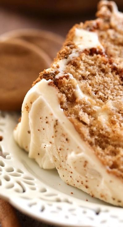 Gingersnap Spice Cake | Chef in Training Gingerbread Dessert Recipes, Pretty Recipes, Gingerbread Dessert, Gingerbread Ideas, Cake Mini, Types Of Desserts, Ginger Snap Cookies, Spice Cake, Samosa