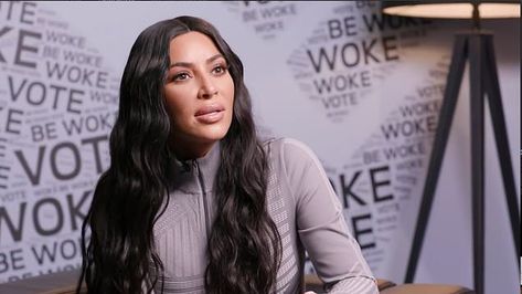 Kim Kardashian tells all on Kanye West's infamous MAGA hat Kardashian Long Hair, Kim Kardashian Long Hair, Beachy Waves Hair Tutorial, Soft Waves Hair, Long Hair Style, Kim Kardashian Hair, Dyed Hair Pastel, Waves Hair, Long Brunette