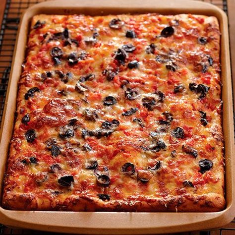 Roasted+Pepper+Focaccia+-+The+Pampered+Chef® Pizza Stone Recipes, Pampered Chef Pizza Stone, Vegetarian Roast, Tastefully Simple Recipes, Pampered Chef Stoneware, Pampered Chef Recipes, The Pampered Chef, Italian Salad Dressing, Side Dishes Recipes