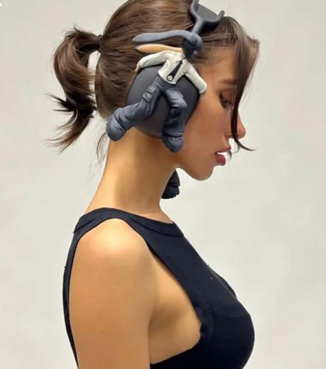 Headphone Outfit, Headphone Fashion, Airpod Max, Apple Headphone, Max Fashion, Airpods Max, Gadgets Technology Awesome, Headphone Accessories, Max Black