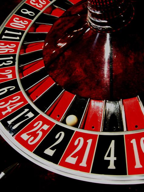 #gamblingtip while playing online. Set a schedule for yourself so you don't tire yourself out all at once. #onlinegambling Roulette Wheel Aesthetic, Casino Birthday Party, Roulette Table, Casino Birthday, Vintage Vegas, Casino Table, Roulette Wheel, Paid Media, Emerald Cut Diamond Engagement Ring