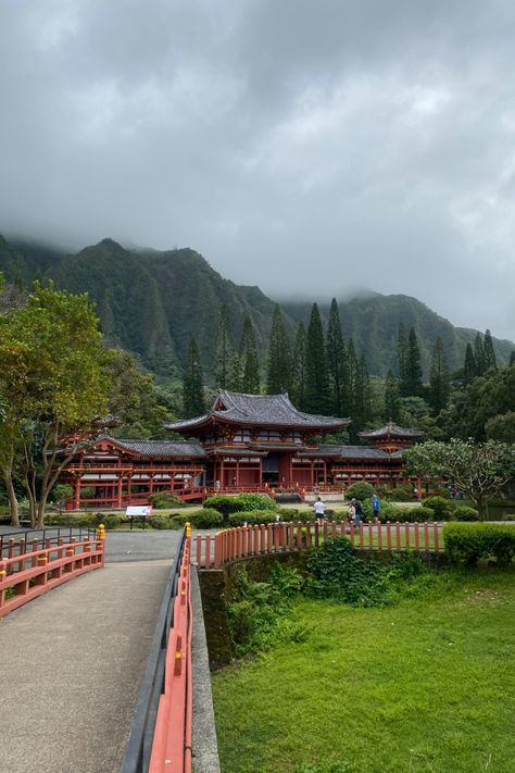 Byodo-In Temple Byodo-in Temple, Byodo-in Temple Oahu, Oahu Mountains, Hawaii Temple, Last Samurai, Japanese Summer, Temple Gardens, Chinese Temple, The Last Samurai