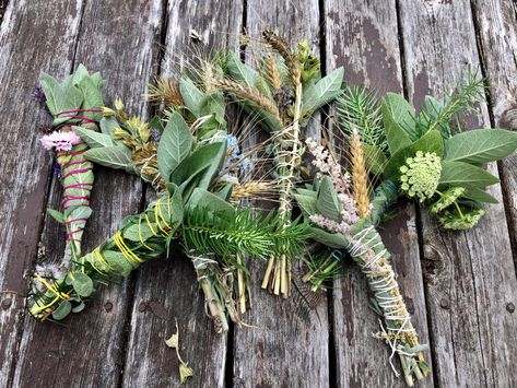 Sage Sticks: An All-Natural DIY Mosquito Repellent | allmomdoes Smudge Sticks Diy, Sage Sticks, Dry Sage, Diy Mosquito Repellent, Dried Basil Leaves, Sage Plant, Natural Repellent, Natural Mosquito Repellant, Pineapple Sage