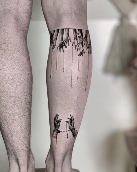 Los surrealistas y delicados tatuajes de Snuffi - Cultura Inquieta Die Young Tattoo, Stick Tattoo, Geniale Tattoos, Delicate Tattoo, Leg Tattoo Men, Greek Tattoos, Small Tattoos For Guys, Line Art Tattoos, Line Work Tattoo