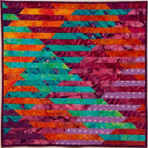 How to make an Interleave Quilt. Lots of variations. This on is: Interleave#2: Sunset over water, 24x24" machine pieced and quilted Interleave Quilts, Striped Quilts, Convergence Quilts, Colourful Quilts, Crumb Quilts, Illusion Quilts, Kent Williams, Denim Quilts, Amazing Quilts