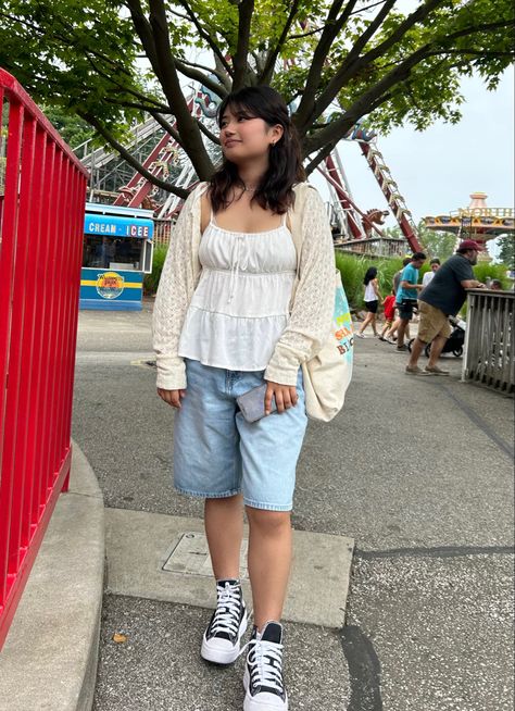 #outfits #fashion #aesthetic Amusement Park Aesthetic Outfit, Six Flags Outfit, Boardwalk Outfit, Amusement Park Outfit, Theme Park Outfits, Flag Outfit, Inspo Pics, Six Flags, Date Outfits