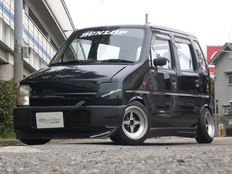 bosozoku style Suzuki Wagon R Modified, Wagon R Modified, Wagon R Car, Karimun Kotak, Cars Tokyo, Kaido Racer, Car People, Customized Cars, Suzuki Carry