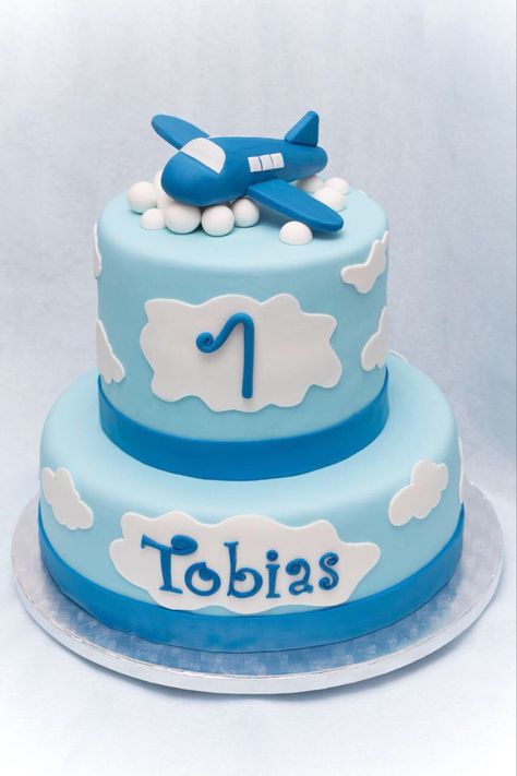 Fondant Airplane, Birthday Cake Airplane, Airplane Cakes For Boys, Airplane Birthday Cakes, Cake For Boyfriend, Airplane Cake, Baby Art Projects, Fondant Figures, Cool Birthday Cakes