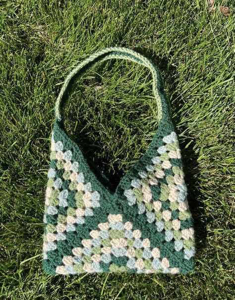 Two Granny Square Bag, Stuff To Do With Granny Squares, Green Granny Square Crochet, Crochet 3 Granny Square Bag, Grandmas Squares Crochet, Crocheted Shoulder Bag, 3 Square Crochet Bag, Things To Do With Crochet Granny Squares, Stuff To Make With Granny Squares