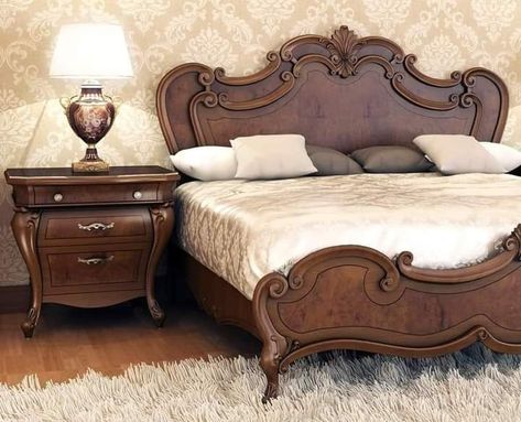 Romantic Wooden Bed, Wooden Bed Design Antique, Cot Models, Beds For Small Bedrooms, Bedroom Bed Sheets, Luxury Wooden Bed, Carved Bed, Classic Furniture Living Room, Bed Designs With Storage