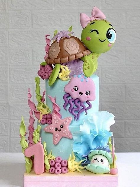 Animal Theme Cake, Ocean Themed Cake, Kue Fondant, Ocean Cake, Under The Sea Cake, Sea Cake, Ocean Birthday Party, Ocean Cakes, Baby First Birthday Cake